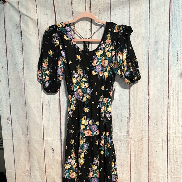 NWT O'Neill Alta Floral Open Back Midi Dress - Picture 9 of 15